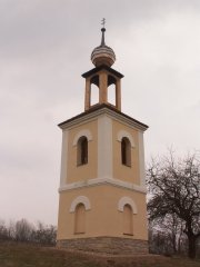 pohled zezadu zleva