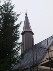 opravená střecha a věžička