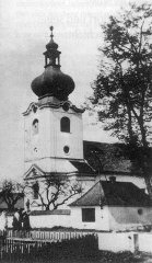 kostel s původní věží