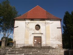 průčelí kostela