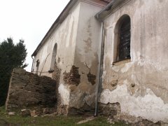 pohled na pravou stěnu zezadu