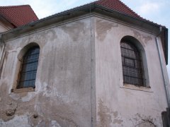 pohled na zadní část zprava