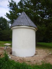 pohled zezadu zleva
