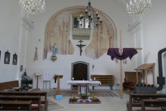 interiér presbytáře - zadní část