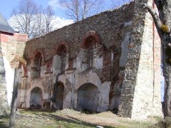 pohled do interiéru - pravá stěna