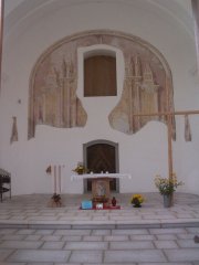 presbytář kostela
