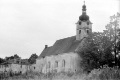 starší foto kostela