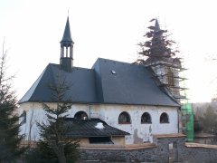pohled zezadu zleva