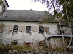 pohled zprava