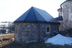 pohled zezadu zleva