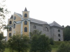 pohled zepředu zprava