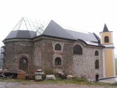 pohled zezadu zleva