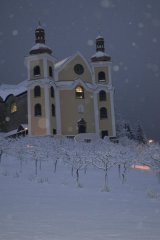 kostel již s opravenými věžemi