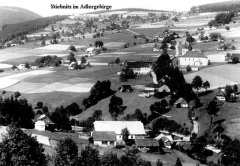 celkový pohled na ves s kostelem