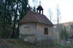 pohled zezadu zleva