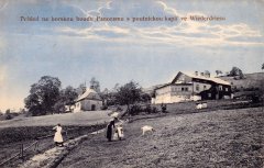 dobová pohlednice s motivem kaple