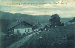 kaple na dobové pohlednici