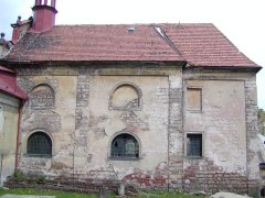pohled zprava