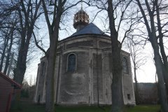 pohled zezadu zprava