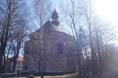 pohled zezadu zleva