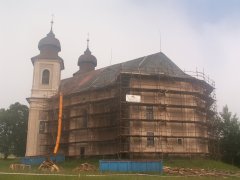 pohled zezadu zprava