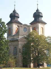 průčelí kostela