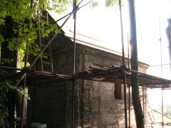 pohled zezadu zleva