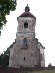 průčelí kostela