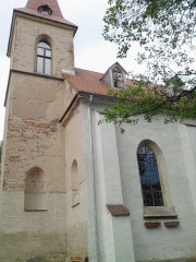 pohled na přední část zprava