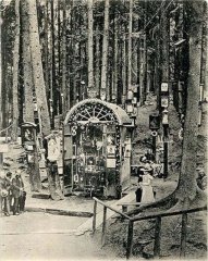 dobová pohlednice s původní kaplí (detail)