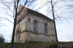 pohled zepředu zprava