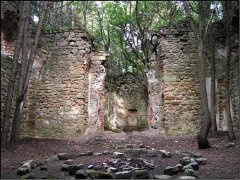 ruiny kostela