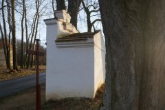 pohled zezadu zprava