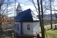 pohled zezadu zprava