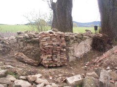 pohled zezadu zleva