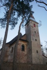 pohled zezadu zprava - oprava střechy věže