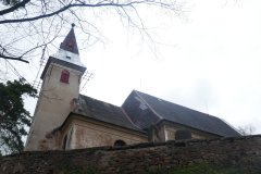 pohled zezadu zleva