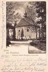 dobová pohlednice s kaplí