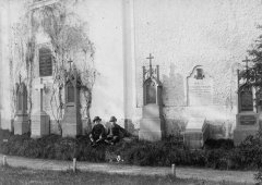 pomníky padlých v prusko - rakouské válce (1866) u kaple