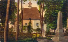 kaple na dobové pohlednici