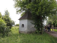 pohled zleva
