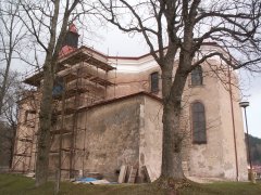 pohled zezadu zprava