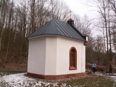 pohled zezadu zleva