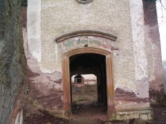 vchod do kostela