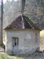 pohled zepředu zprava