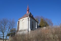 pohled zezadu zleva