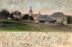 dobová pohlednice vsi s kostelem