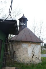 pohled zezadu zprava