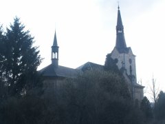pohled zezadu zleva