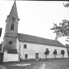 starší foto kostela